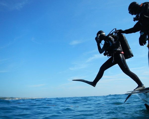 DIVING BOATS